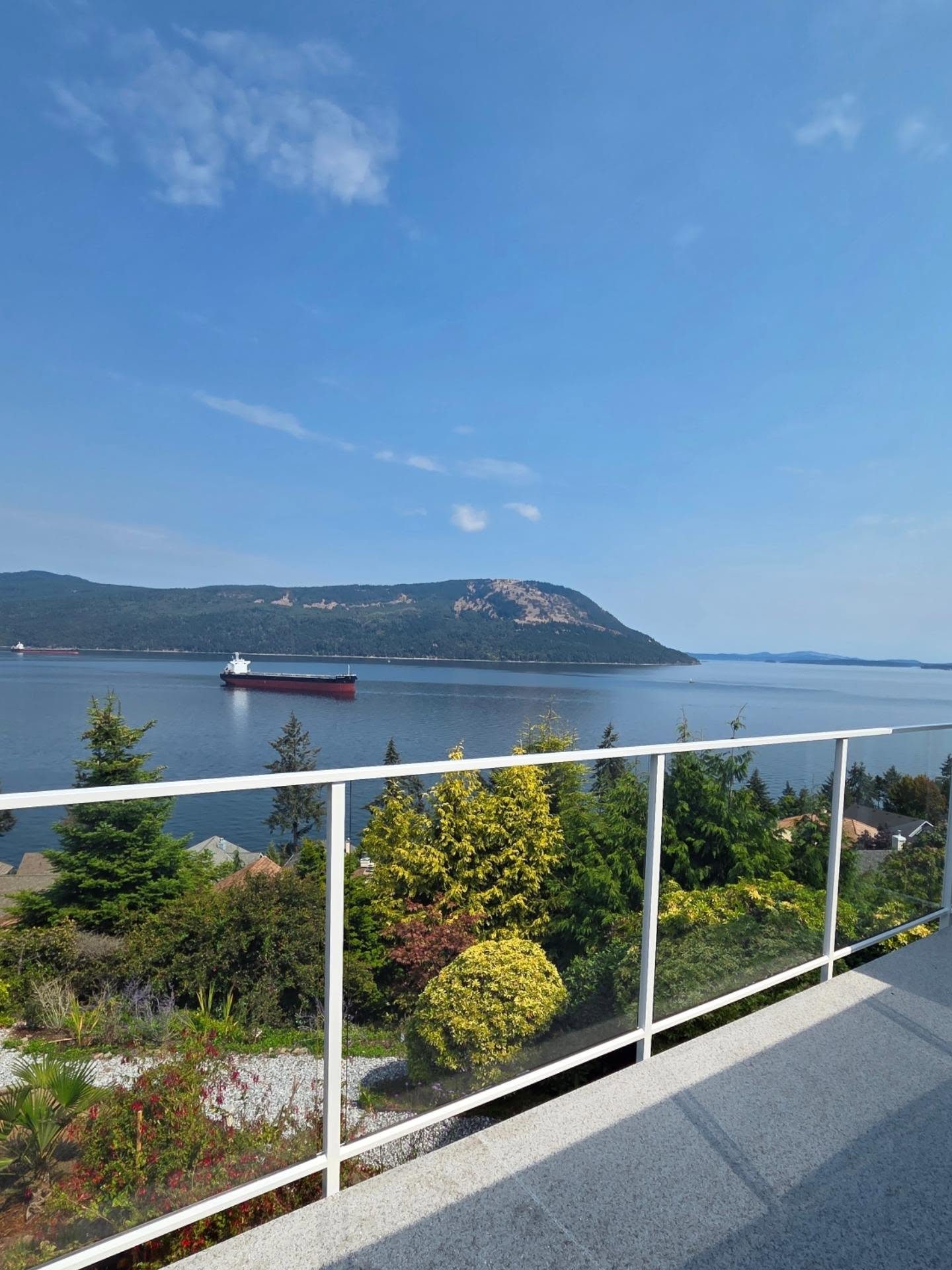 Glass deck railings